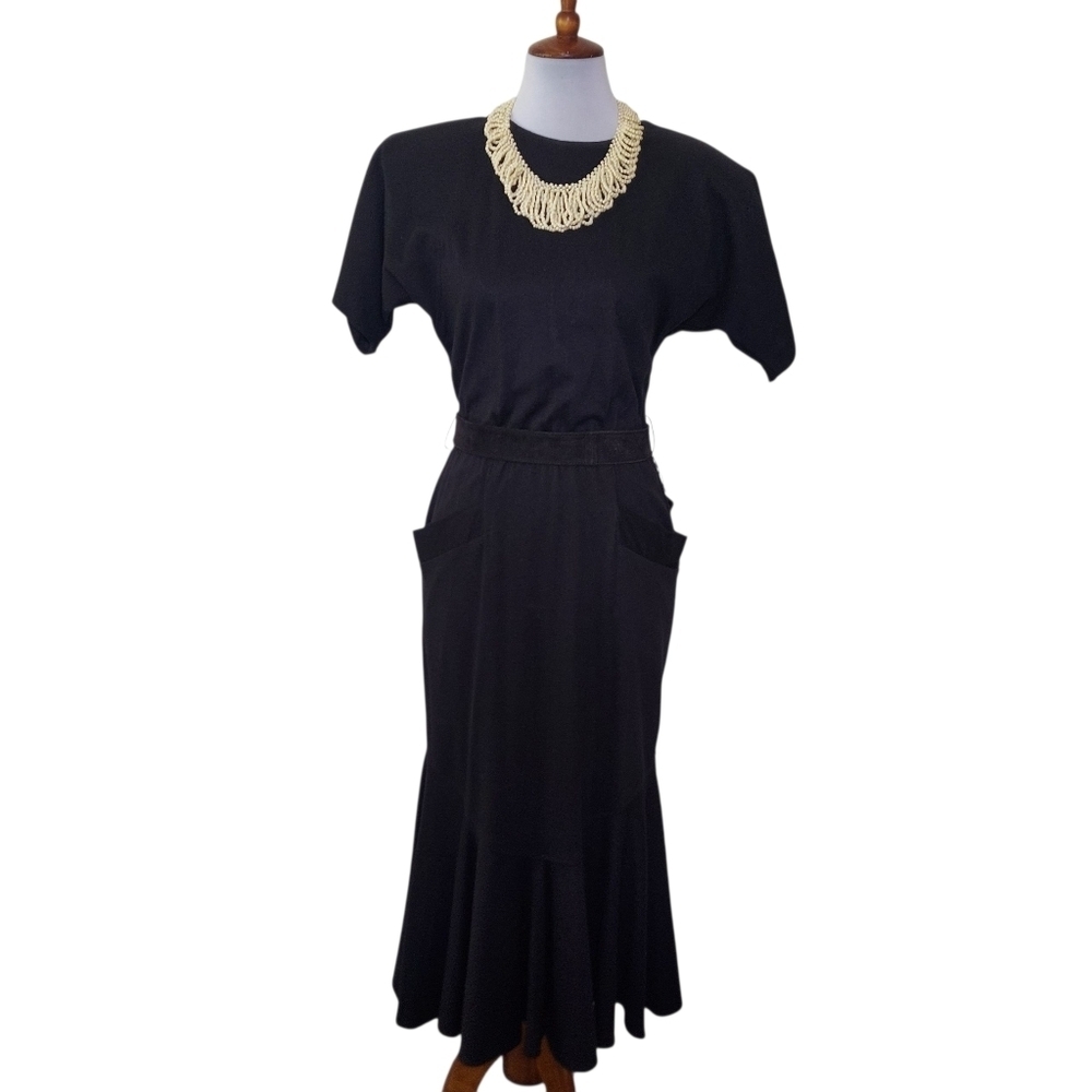 Vintage Black Sheath Dress with Dolman Sleeves and Bib Collar - Picture 16 of 16